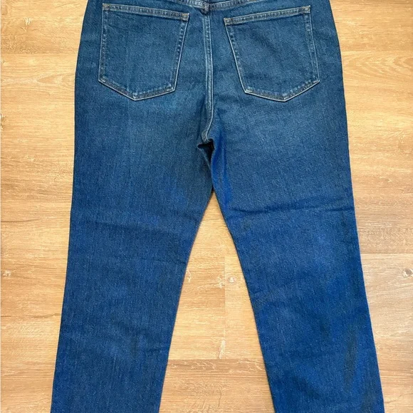 J. Crew Women’s Essential Straight Jeans - Picture 3 of 5